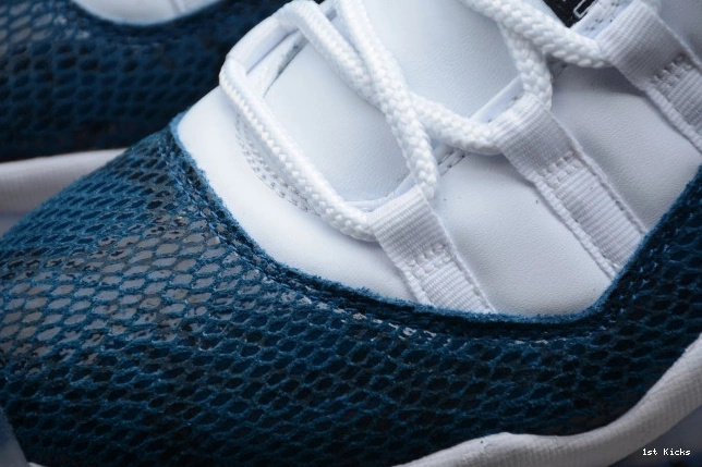 1st Kicks Low CD6846-102 Jordan Blue Navy 11 Snakeskin Air 0812